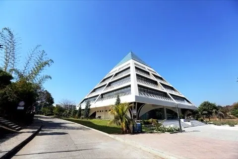 Jagran Lakecity University campus